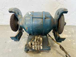 Lote #063 - Amoladora de mesa trifásica (no se probo)