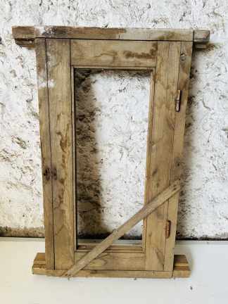 Lote #164R - Ventana de madera una hoja 50x90cm