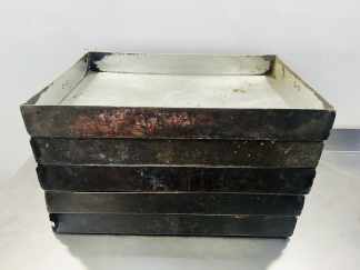 Lote #091 - Cinco bandejas de panadería en aluminio - 60x40cm