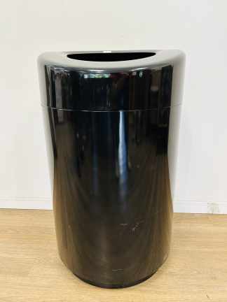 Lote #050B - Recipiente para residuos de chapa con tapa - 50x85cm - Recipiente interno de plástico