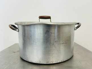 Lote #078 - Olla de aluminio con tapa - 40x20cm