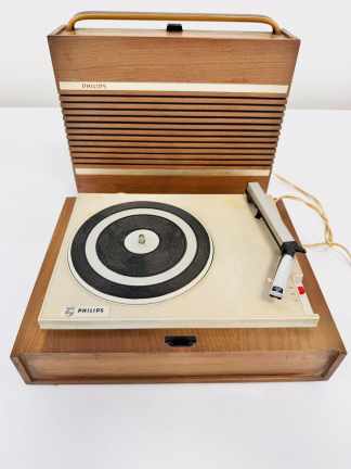 Lote #007 - Tocadiscos Philips IC Electrophone, caja de madera - 32x25x15cm