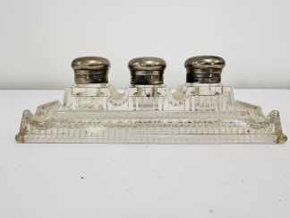 Lote #018 - set de escritorio antiguo en vidrio prensado y metal - 25x9,5x10cm