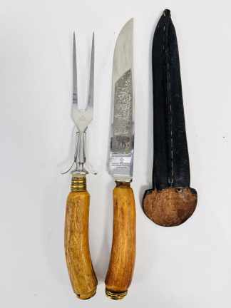 Lote #058 - Cuchillo con vaina de cuero y trinchante Solingen (origen Alemania) con empuñadura en madera y bronce - 32cm - 19cm de hoja