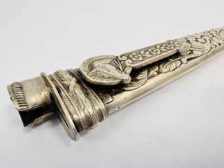 Lote #063 - Vaina de platería criolla para cuchillo con hoja de 19cm