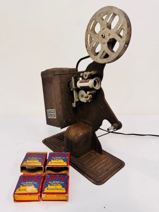 Lote #119 - Proyector Keystone Moviegraph 16mm - origen USA