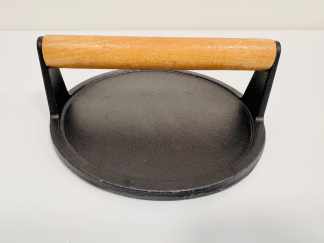 Lote #019 - Prensa de hierro y madera para hamburguesas - 18cm