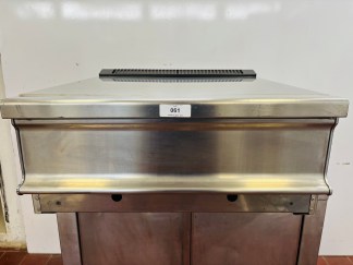 Lote # 061 - Elemento neutro industrial en Ac/Inox - 70x76x33cm