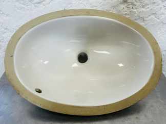 Lote #032 - Bacha oval Roca - 51x35cm