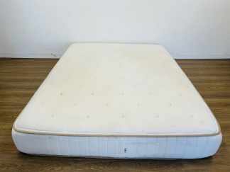 Lote#022 - Colchón de resortes tamaño Queen - 160x200x30cm