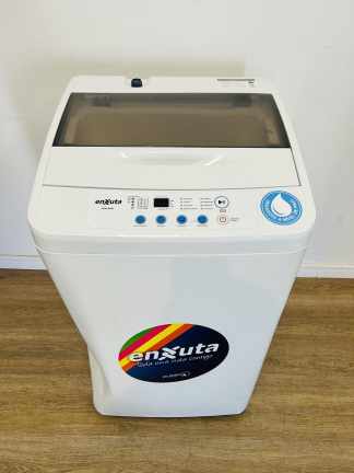 Lote #127 - Lavarropas Enxuta modelo LENX4500, 5 kg de capacidad -  49x49x90cm