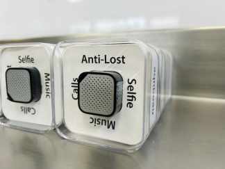 Lote #003 - 25 Parlantes llaveros - sin uso