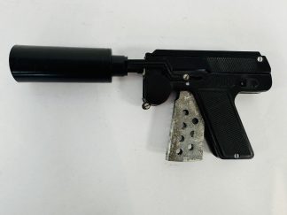 Lote #028 - Pistola de juguete Mr. Chang de Cacho Bochinche - ind. Uruguaya, 25x10,5cm