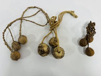 Lote #086 - Tres juegos de boleadoras