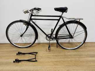 Lote #107 - Bicicleta vintage modelo inglés, color negro,  rodado 29 - necesita ajustes