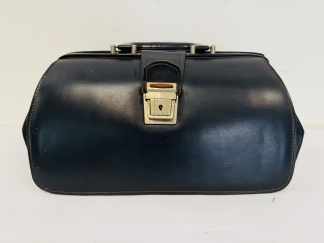 Lote #137 - Maletín de médico de cuero, industria Argentina - 36,5x20x18cm