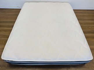 Lote #011 - Colchón de resortes tamaño Queen - 160x200x30cm