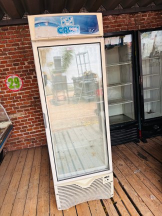 Lote #113 - Freezer exhibidor - 67x70x200cm