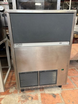 Lote #123 - Maquina de hacer hielo profesional ¨BREMA¨Italy, mod: CB955 -  hasta 95Kg / día - almacena 55Kg - 74x60x111cm