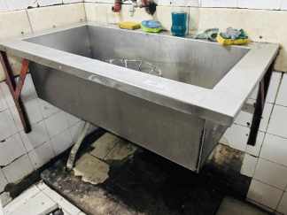 LOTE #015 - Piletón de Ac/Inox para amurar - 106x56x35cm