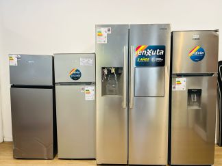 Lote #167 - Cuatro heladeras con faltantes y detalles - 89x70x176 - 54x57x168 - 55x55x142 - 54x54x142cm