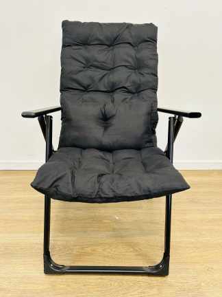 Lote #043 - Silla plegable tipo reposera con almohadón en asiento y respaldo