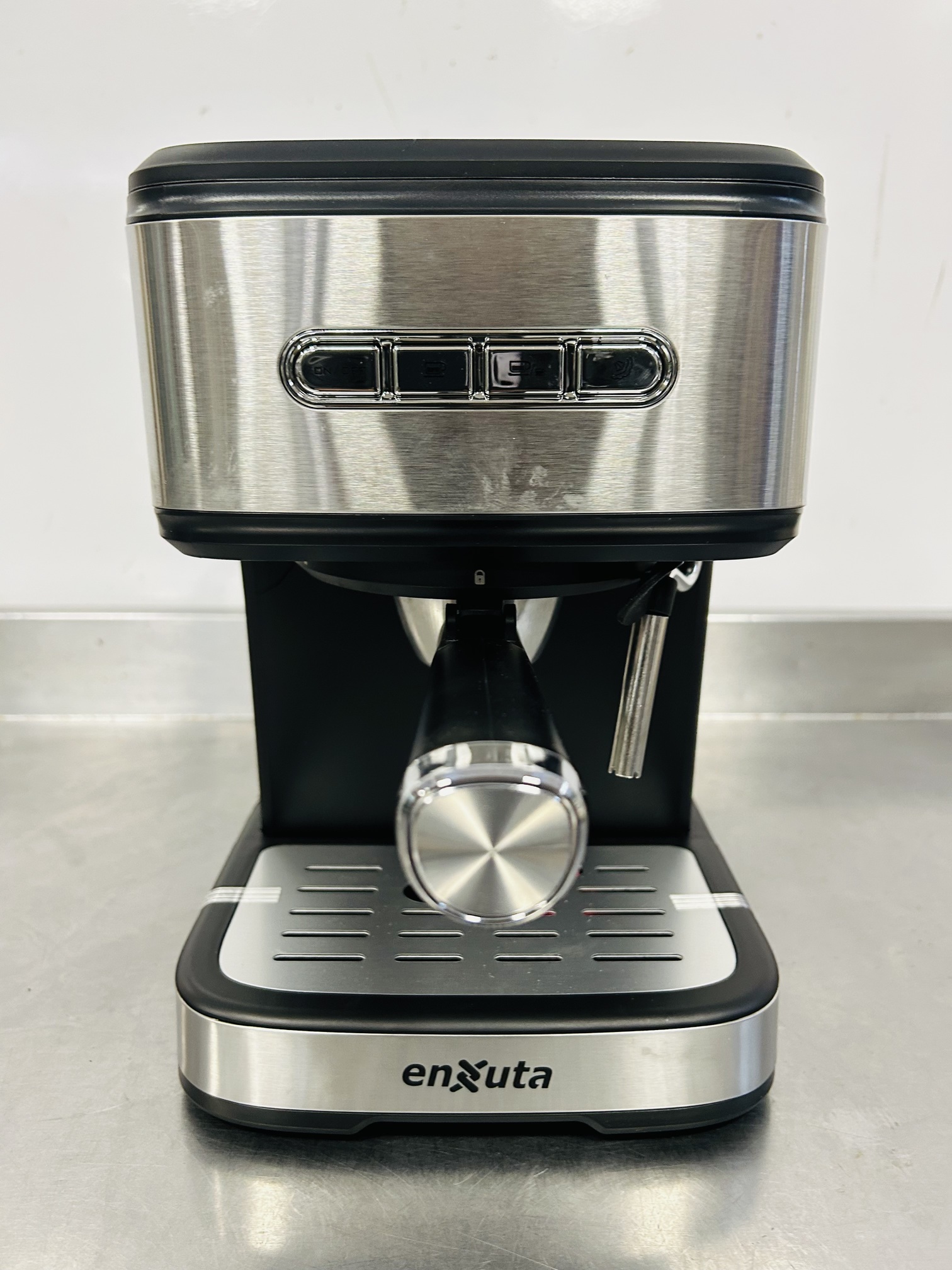 Lote #067 - Cafetera Espresso y Cápsula ENXUTA Mod:SDAENXCEC9612