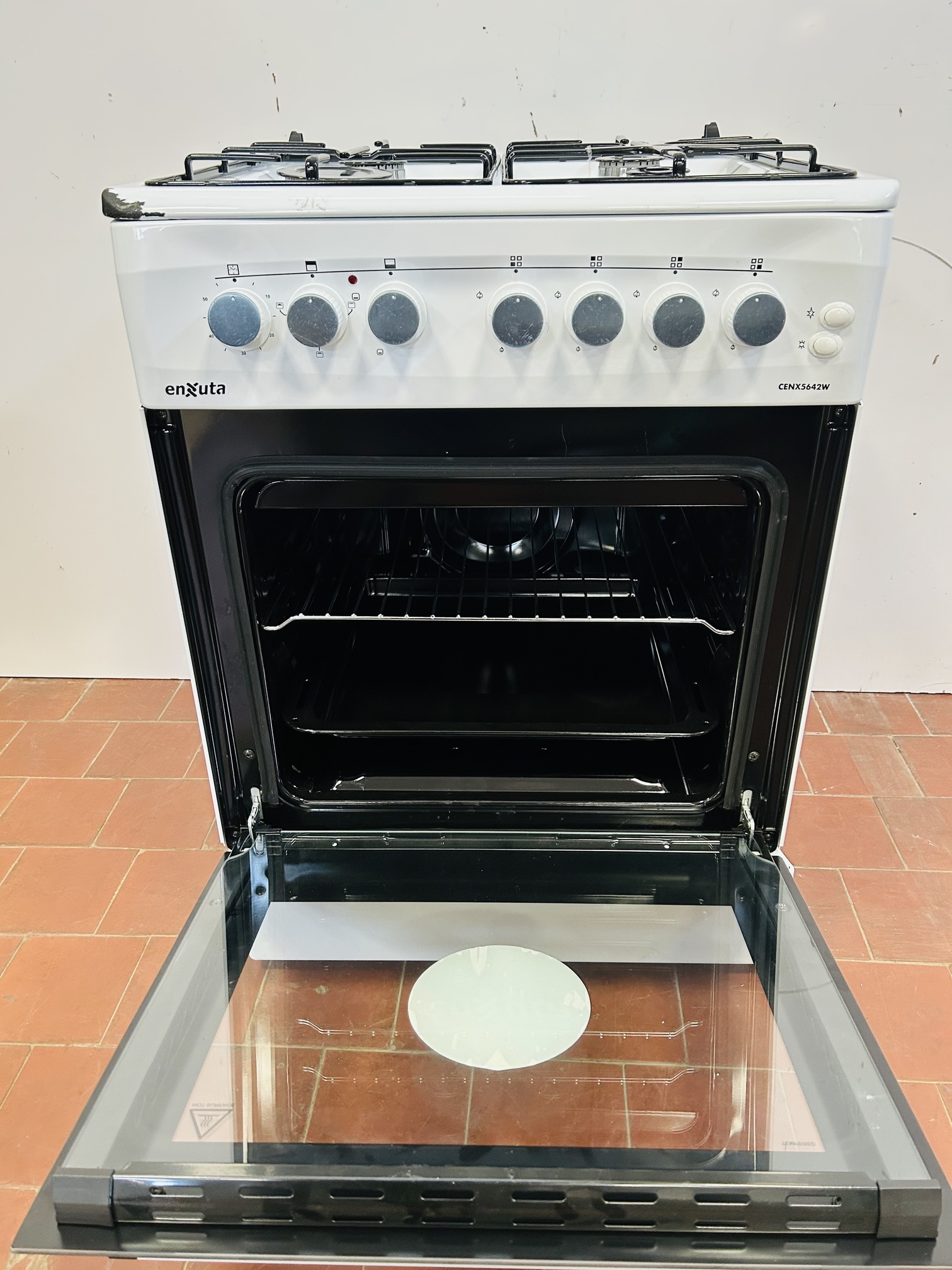 Lote #011 - Cocina a gas Enxuta cuatro hornallas Mod: CENX5642W - 60x60x85cm - Imagen 5