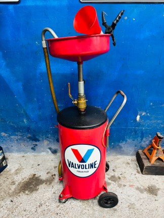 Lote #013 -  Extractor de aceite ¨Valvoline¨ - 70 Lts