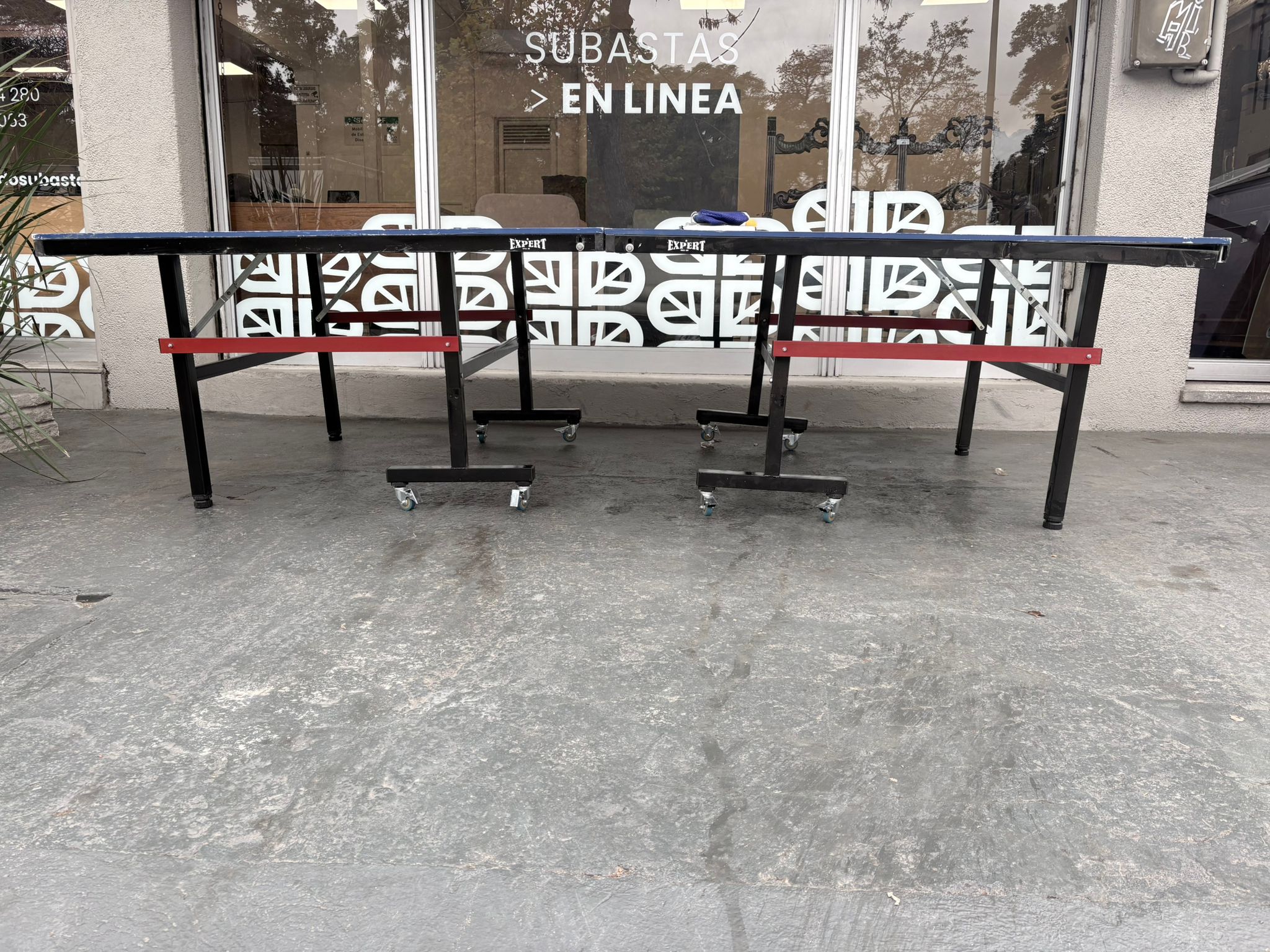 Lote #076 - Mesa de ping pong - 275x153x75cm