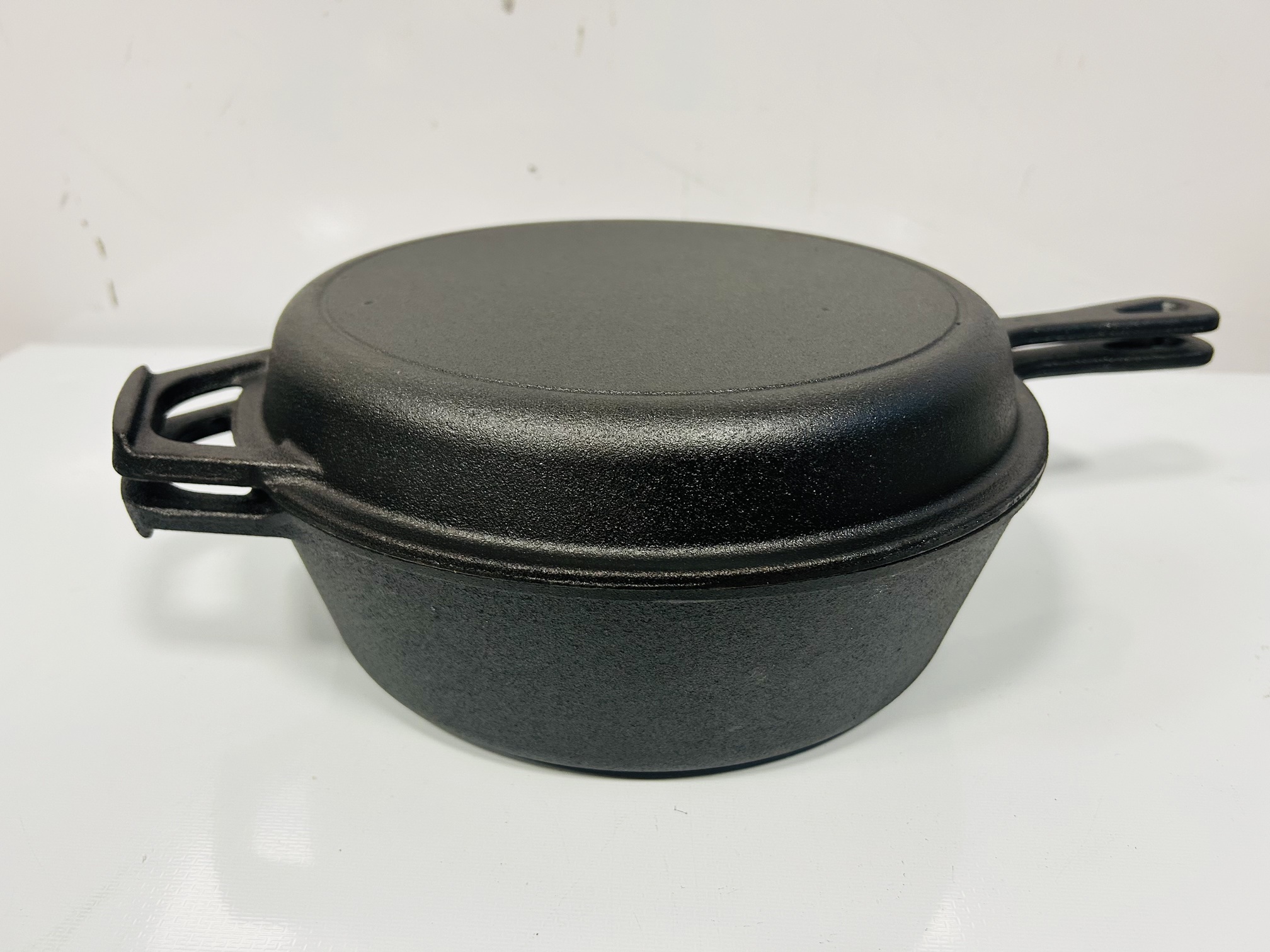 Lote #006 - Olla de hierro Acerinox - 28x13cm