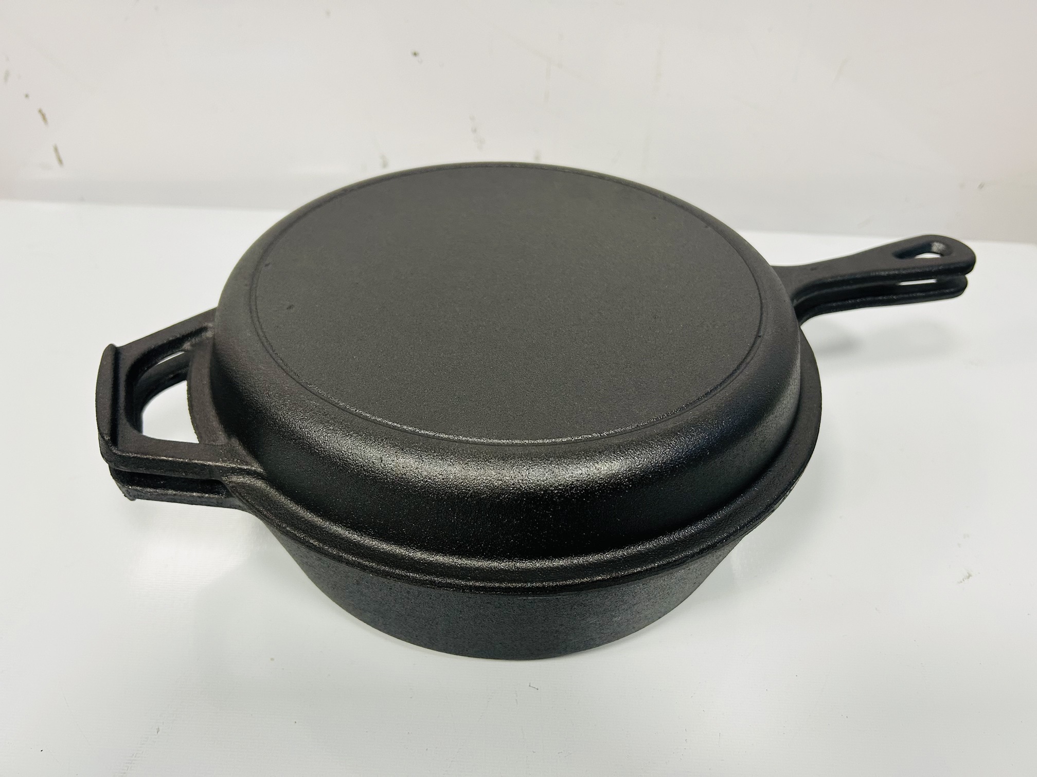 Lote #006 - Olla de hierro Acerinox - 28x13cm - Imagen 2