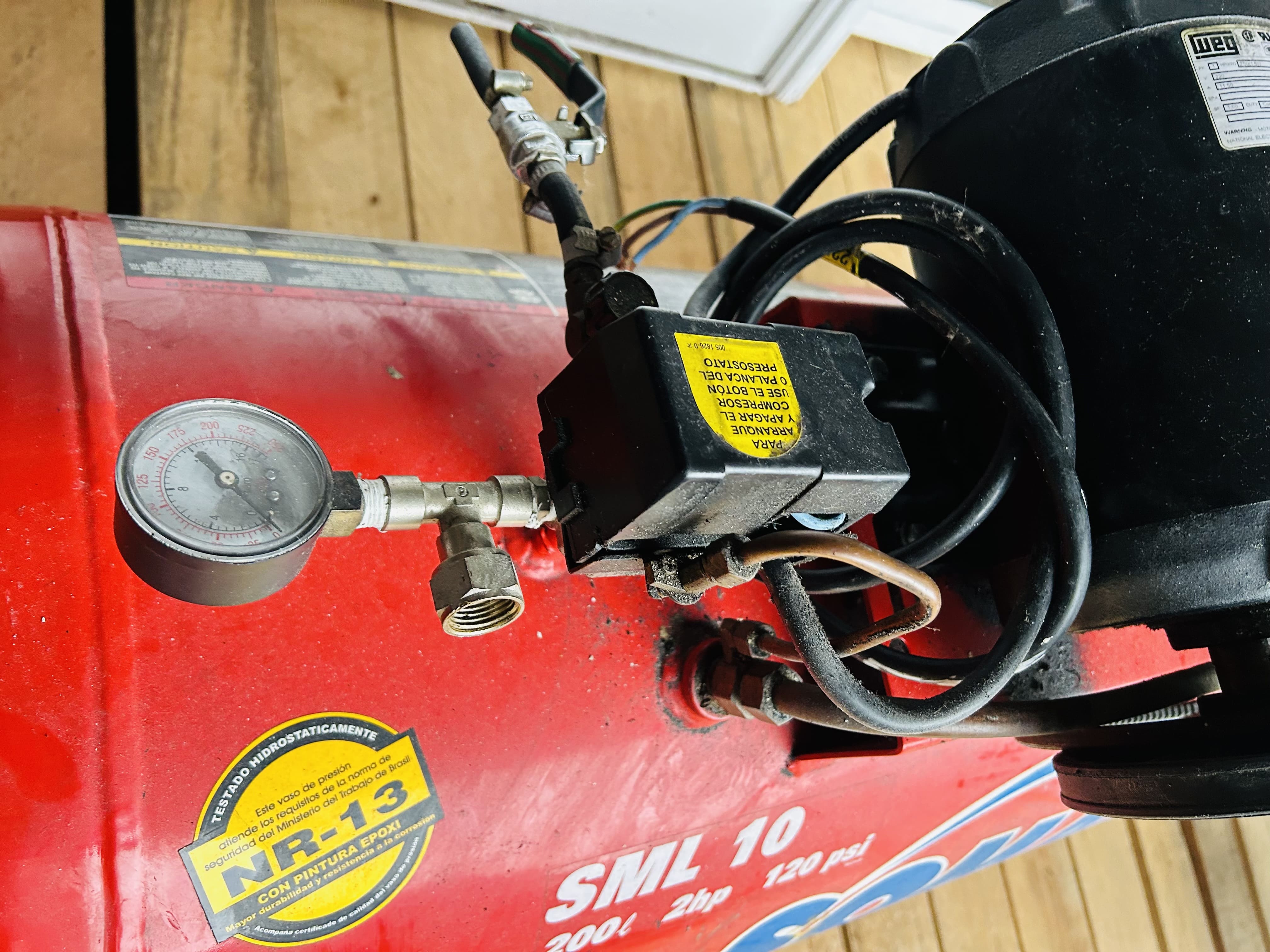 Lote #055 - Comprensor Somar - SML10 - 200L - 2HP - 120PSI - poco uso - Imagen 4