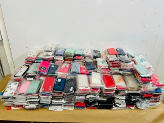 Lote #001 - Gran cantidad de fundas para celulares de distintos modelos y marcas