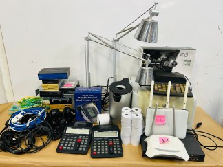 Lote #037 - Varios artículos electrónicos y de computación