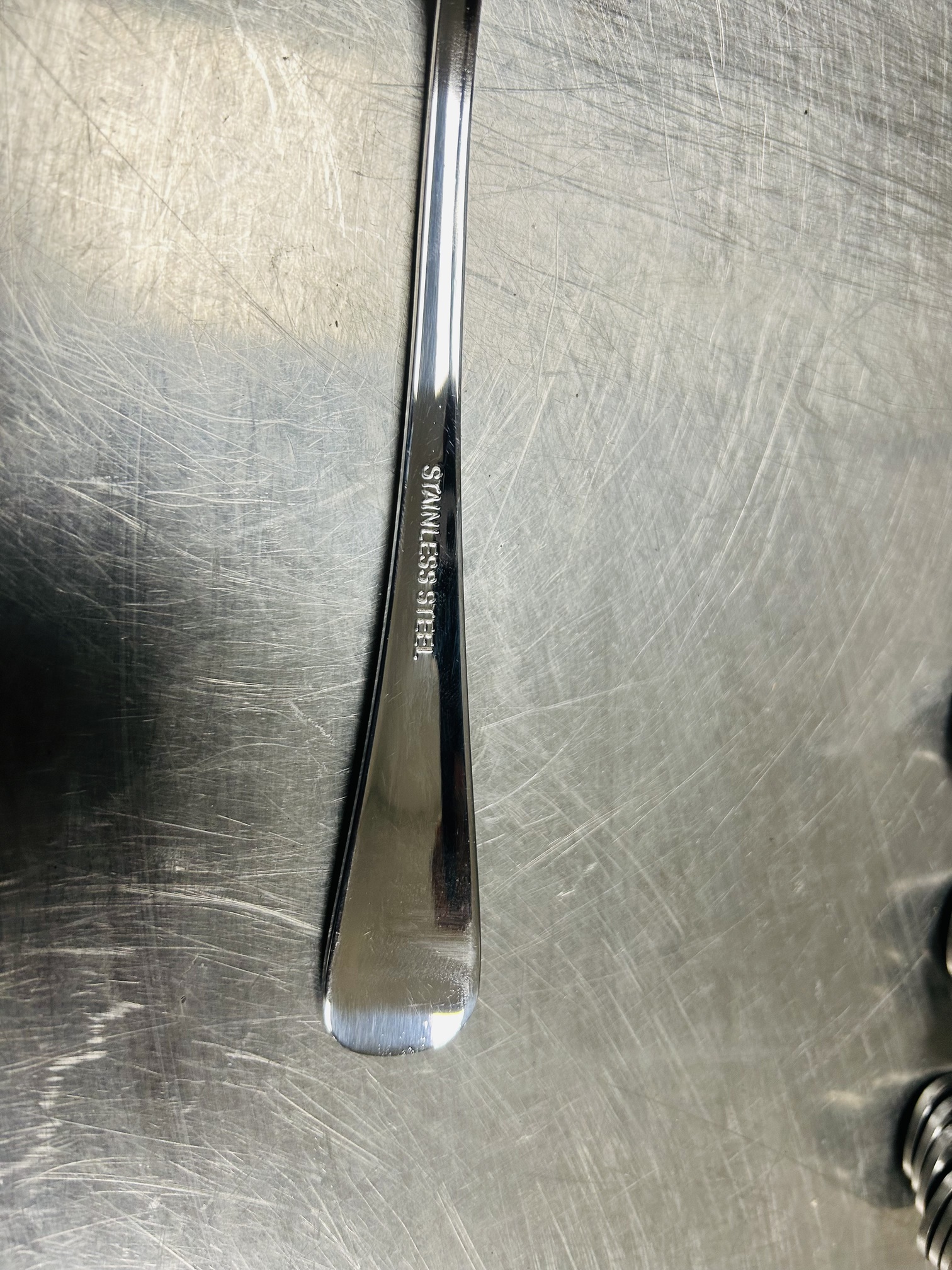 Lote #024A - 48 cubiertos - 24 cucharas y 24 tenedores, Stainless Steel (ac/inox) - 21,5cm - 21cm - Imagen 2