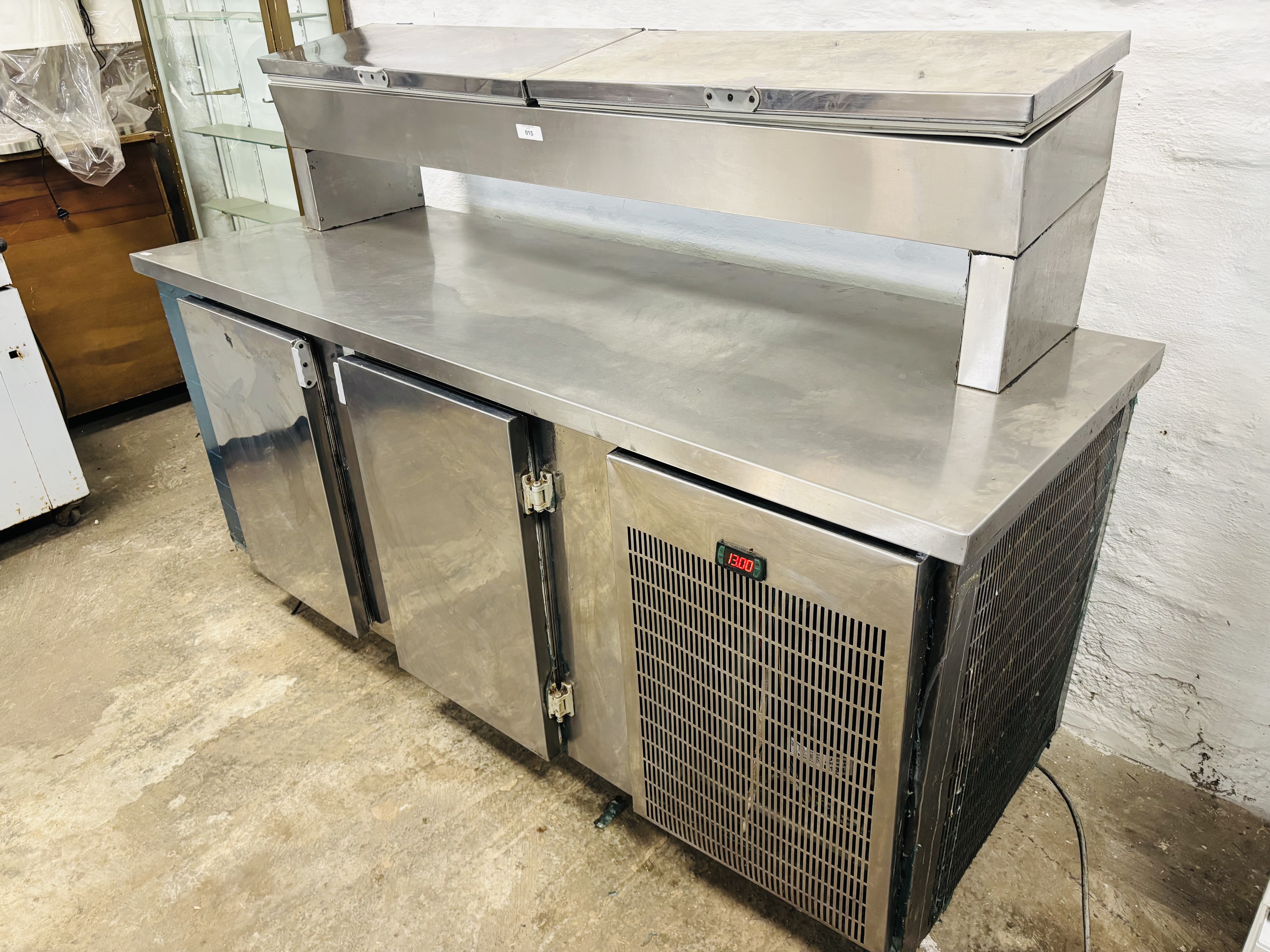 Lote #015 - Bajo mostrador en Ac/Inox con topinera ¨Refrimate¨ - 200x70x90cm - Imagen 3