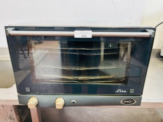 Lote #055 - Horno de uso comercial ¨UNO X¨monofásico para 3 bandejas (incluye 5 bandejas) - 60x54x38cm