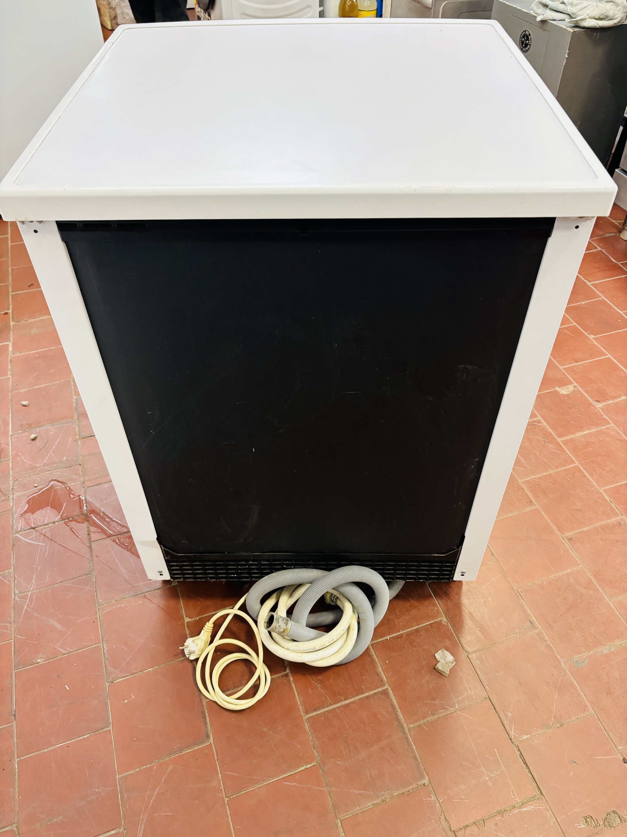 Lote #074 - Lavavajillas ¨James¨para 12 servicios¨ - 60x58x85cm - Imagen 7