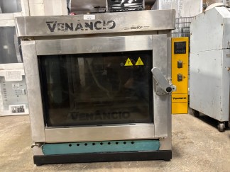 Lote #077 -  Horno industrial a gas turbinado para 5 bandejas de 65x70cm ¨VENANCIO¨ - 90x95x87cm