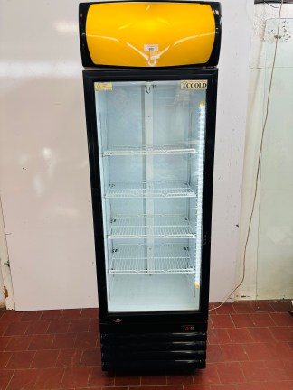 Lote #080 - Botellero refrigerado ¨ICCOLD¨- 61X57X197cm