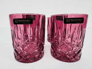 Lote #027 - Cuatro vasos de cristal tallado color cereza marca Nachtmann (origen Alemania) de la línea Noblesse. Sin uso, 295 ml de capacidad, 10cm de alto