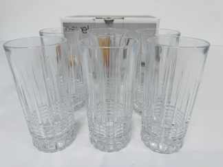 Lote #029 - Seis vasos de cristal de Bohemia de origen Alemán de la línea Novel, de diseño facetado estilo clásico. Para agua refrescos o jugos. Sin uso, 330ml